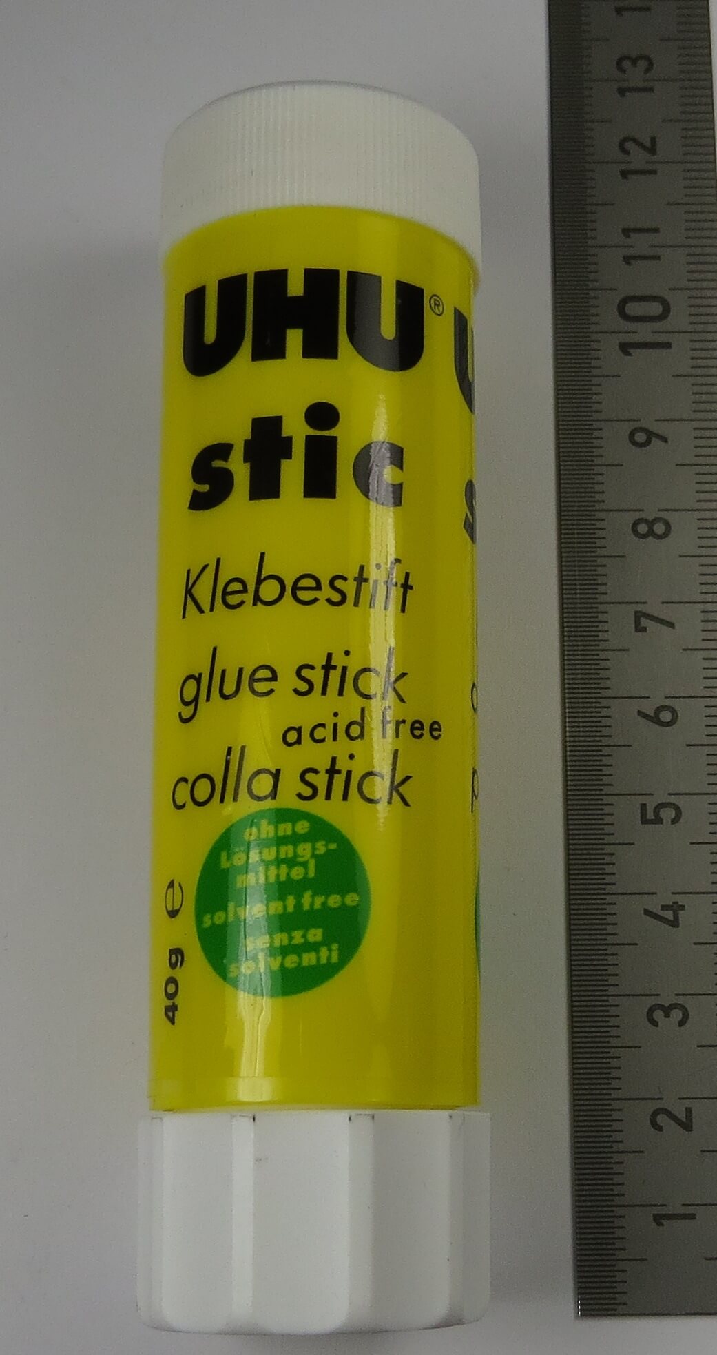 1 klej w sztyfcie UHU stic 40gr. Bez rozpuszczalnika