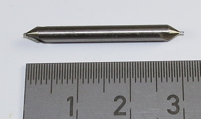 Zentrierbohrer HSS 60° 0,5mm. Spitze mit Senkwinkel 60° 1 Zentrierbohrer HSS 60° 0,5mm. Spitze mit Senkwinkel 60°