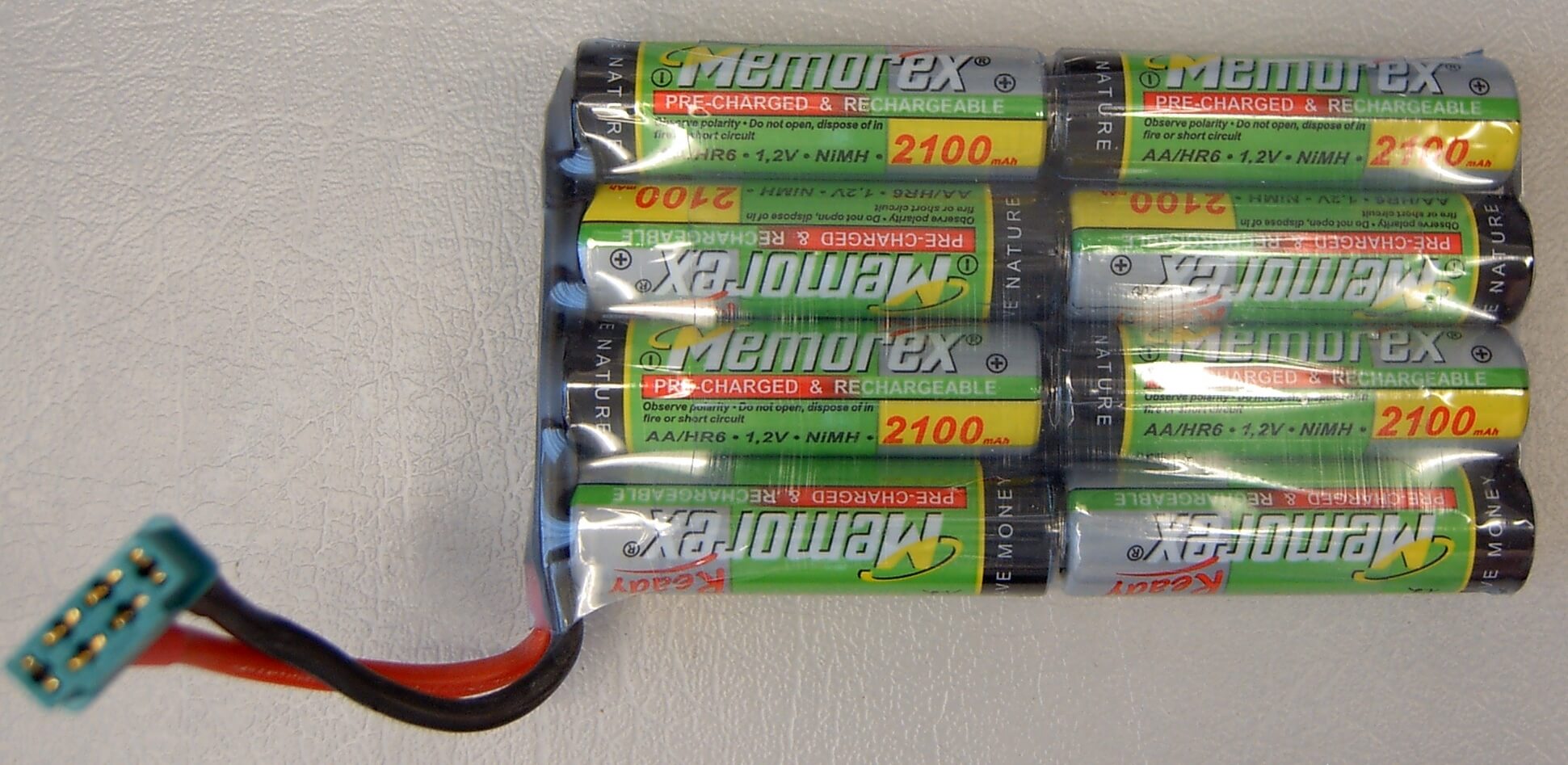 Akku-Pack mit 8x MEMOREX-2100-Zellen, 9,6V 2100mAh,         