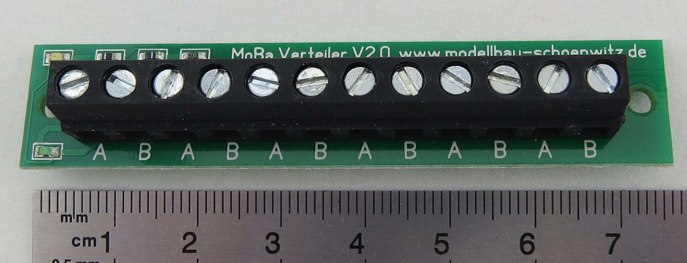 Verteiler-Platine bis 6A Gesamt-Belast-  ung. Alle A-Anschlü