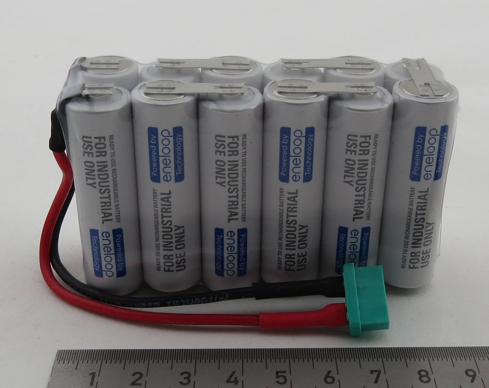 Akku-Pack mit 12x SANYO-Zellen, 14,4V  F6x2. 12 Zellen