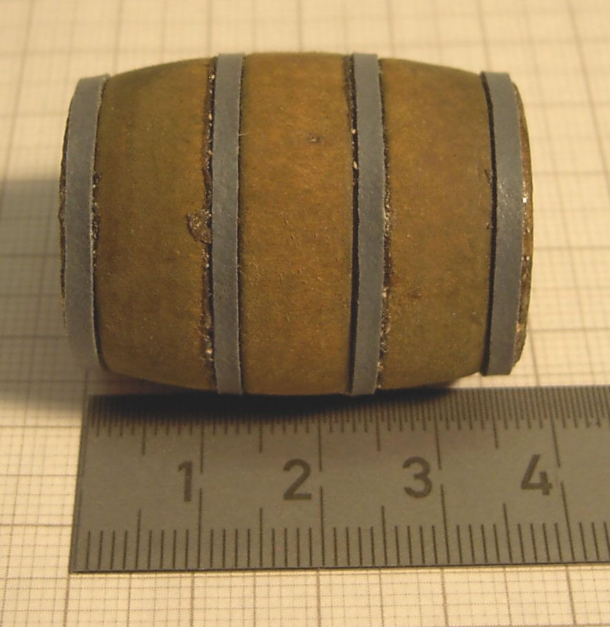 Holz-Fass 3,6cm hoch, braun, m.Metall- Ringen 1 Holz-Fass 3,6cm hoch, braun, m.Metall- Ringen