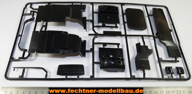 Spritzguss-Teilesatz R-Teile, schwarz. Für MANs von 1 Spritzguss-Teilesatz R-Teile, schwarz. Für MANs von