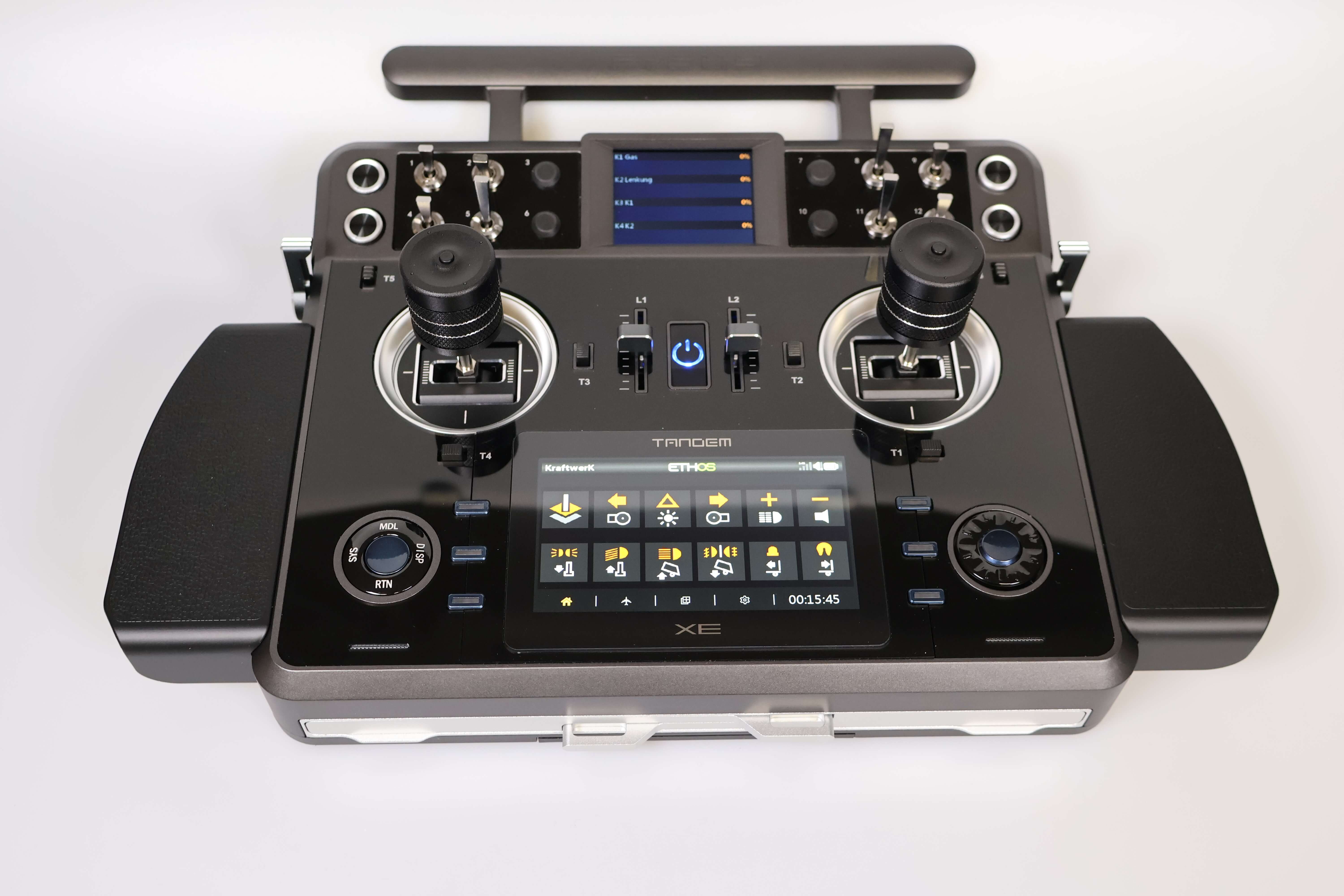 FrSky Tamden XE Sender. Sender mit Dual-Band-Technologie