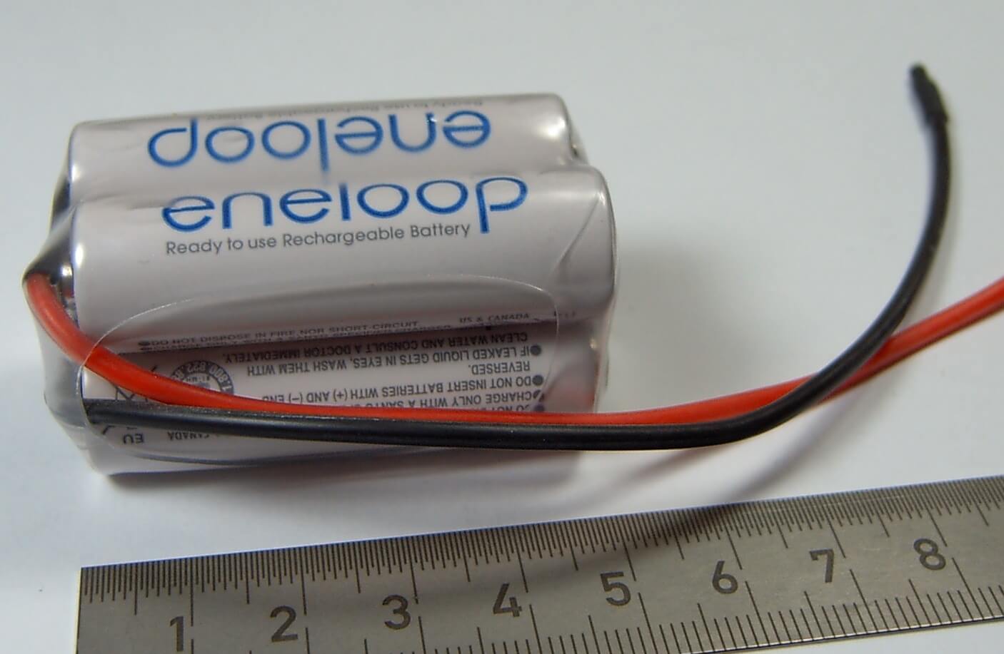 1 Akku-Pack mit 4x Sanyo ENELOOP, 4,8V   4 Zellen, 2000mAh  