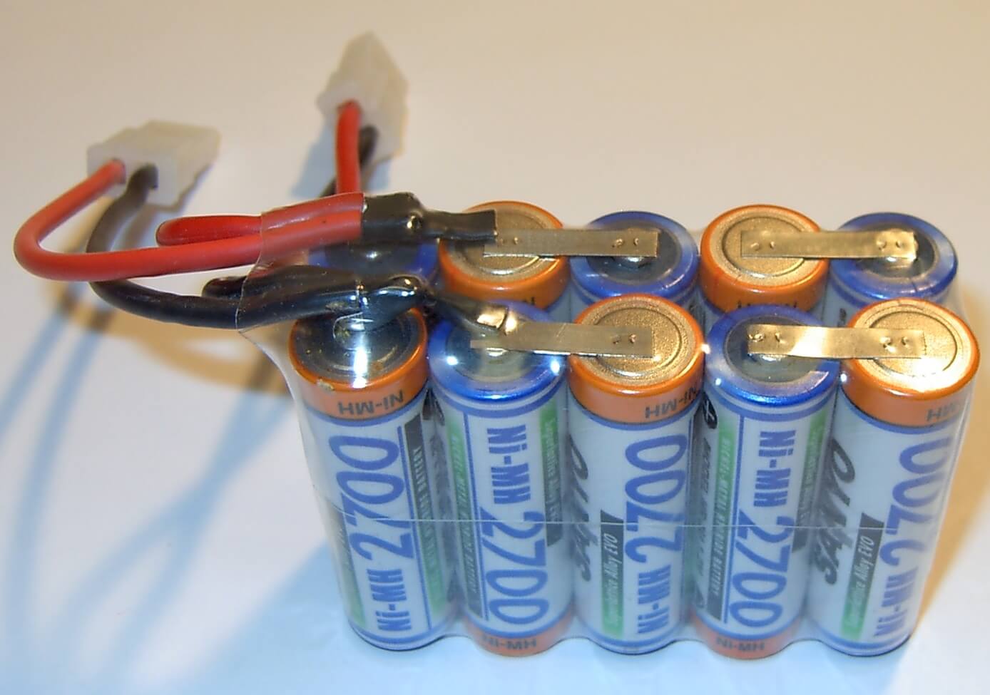 Akku-Pack mit 10x Sanyo HR-3U-Zellen,12V 10 Zellen, 2700mAh