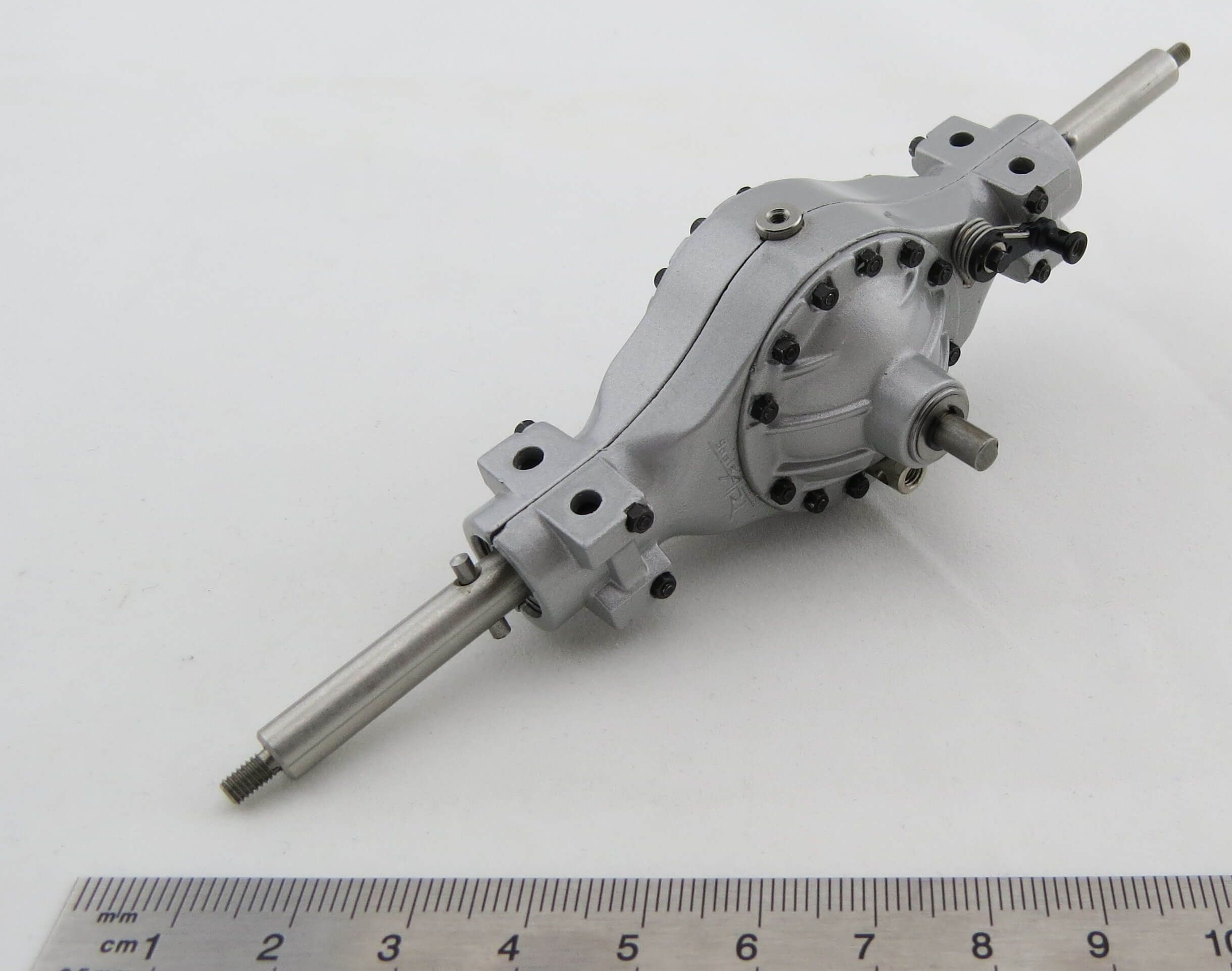 1 Hinterachs-Differential OHNE Durch-    trieb mit zuschaltb