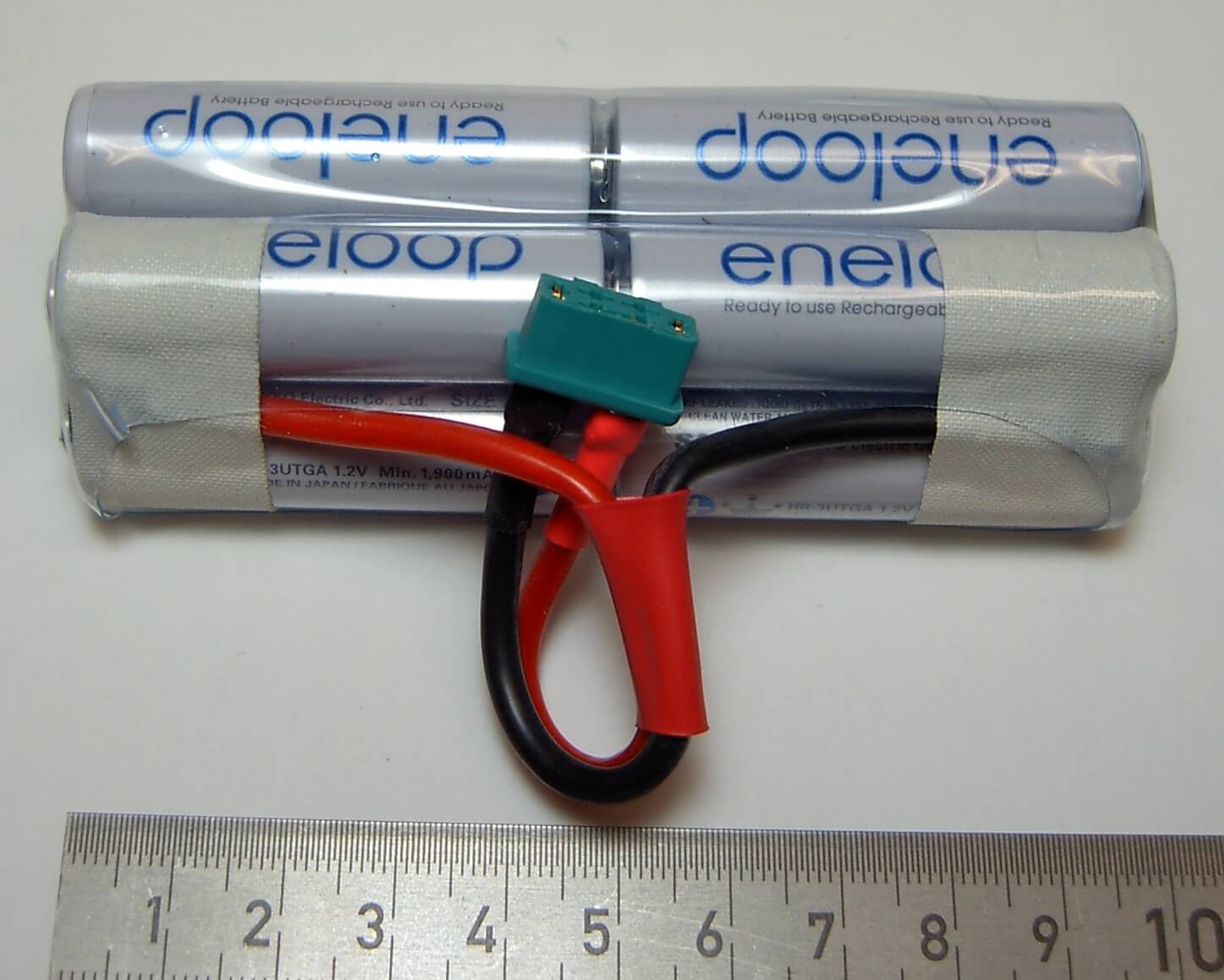 Akku-Pack mit 10x SANYO-Zellen HR-3U, 12V,2000mAh NiMH Akku-Pack mit 10x SANYO-Zellen HR-3U, 12V,2000mAh NiMH