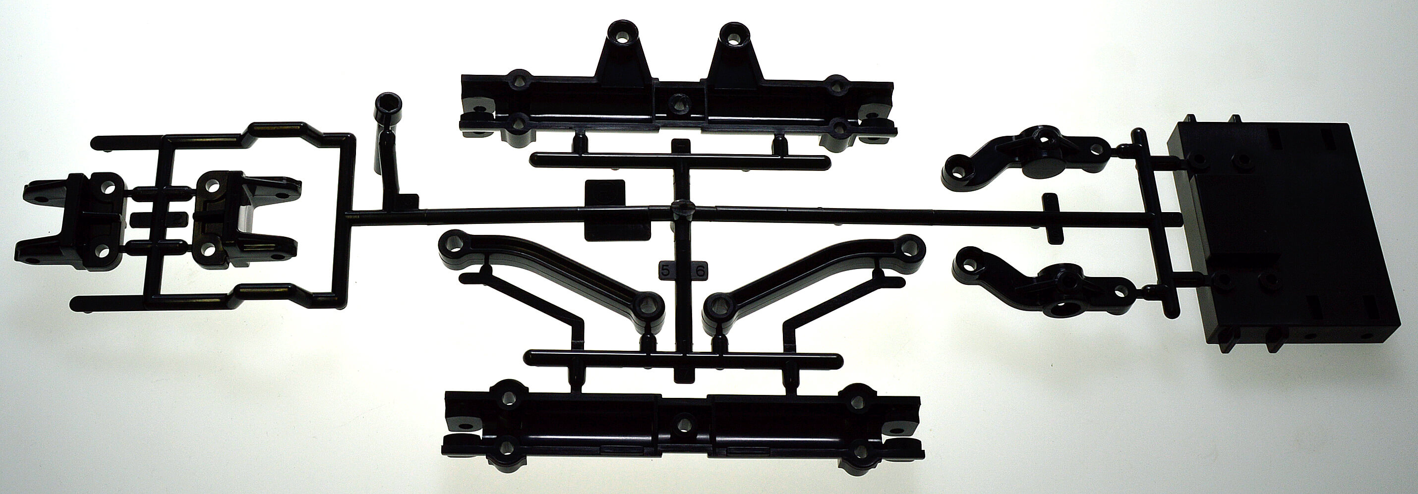 Spritzguss-Teilesatz F-Teile, schwarz. Teile für Lenkachse 1 Spritzguss-Teilesatz F-Teile, schwarz. Teile für