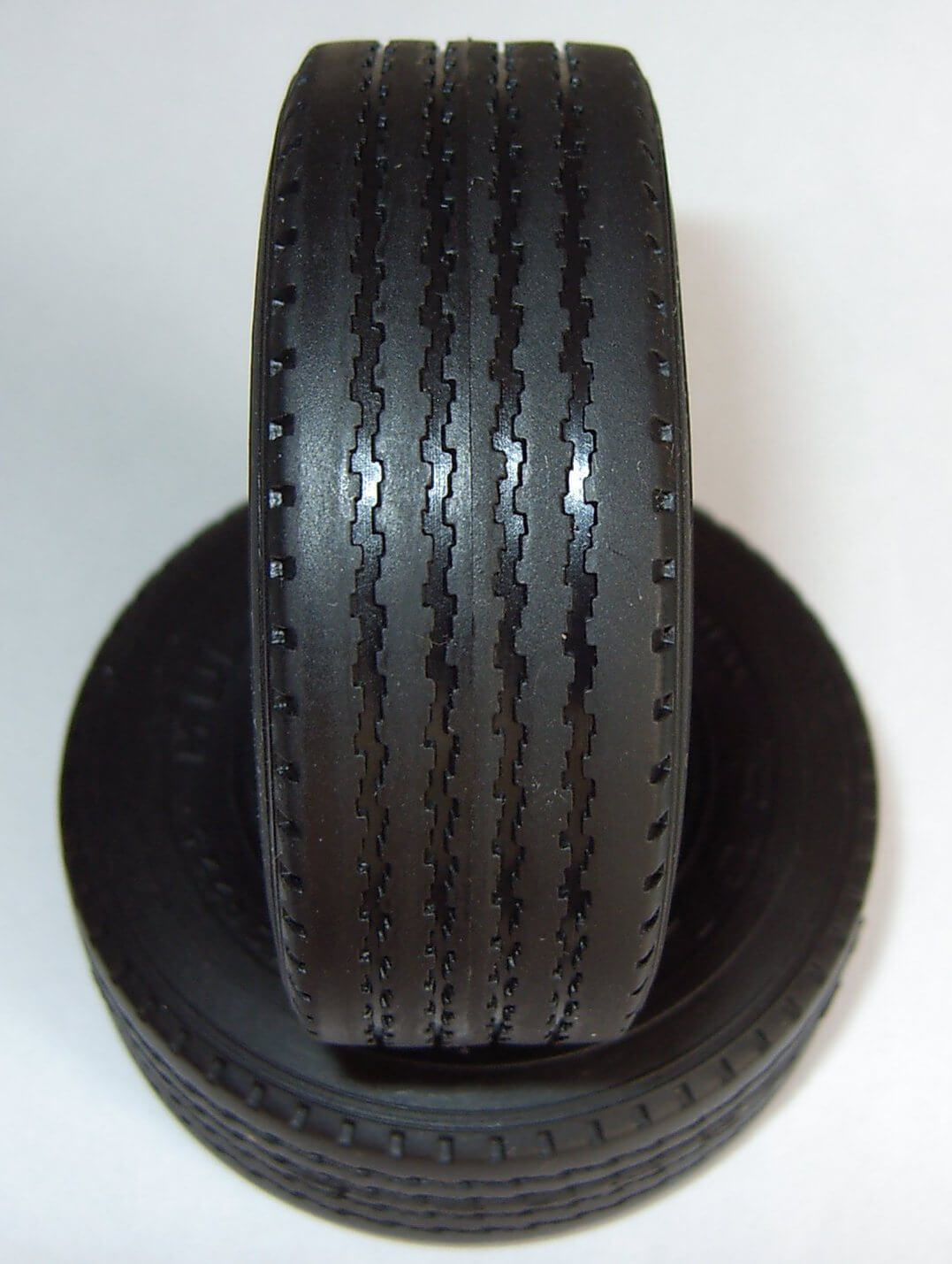 Breitreifen MULTITONN2 385/65R22,5 2 St. Außendurchmesser