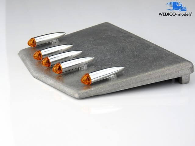 Dachlampen, verchromt (5 Stück). Mit 5 orangenen Scheiben