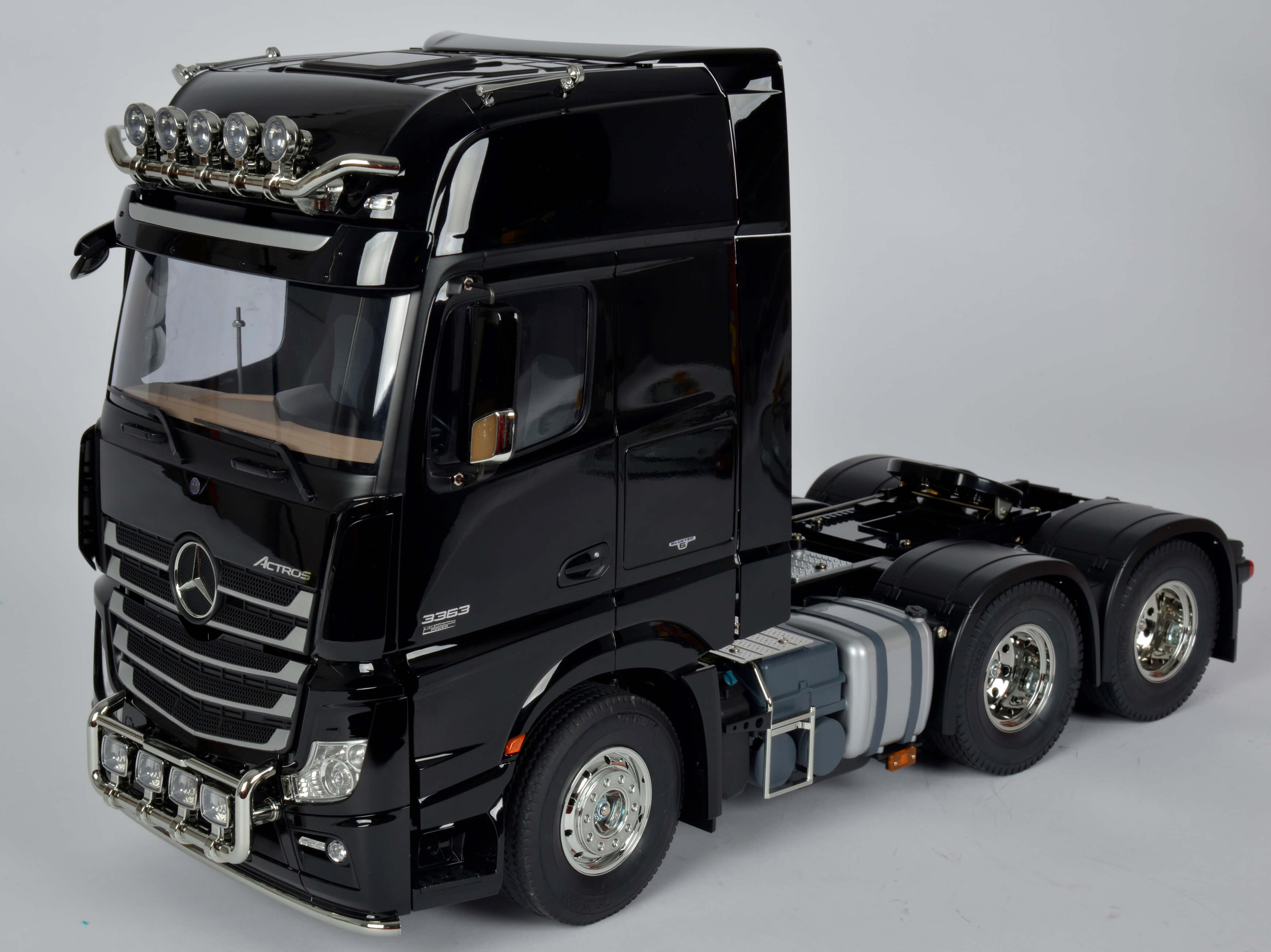 Tamiya Mercedes Benz ACTROS 3363 Gigaspace 6x4, Bausatz