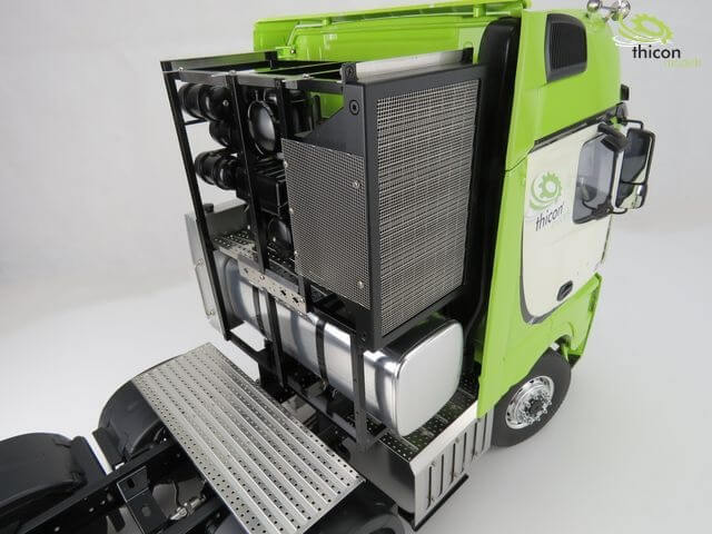 8x8-Schwerlast-LKW für Mercedes Arocs/Actros ARTR, 1:14