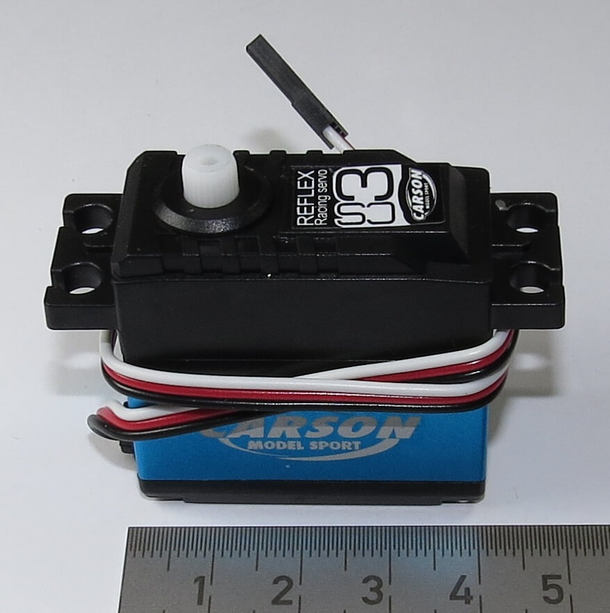 Standard-Servo CS-3 mit JR-Stecker.   Maße: 38,5x19x32mm