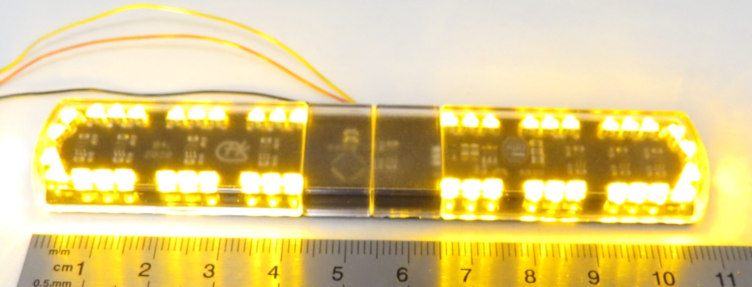 1x Rundumleuchtbalken, mit integrierter  Elektronik u.SMD-LE