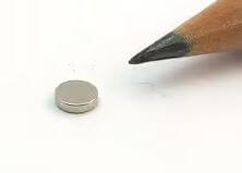Neodym Magnet, rund, 4mm Durchmesser  1mm dick, N45