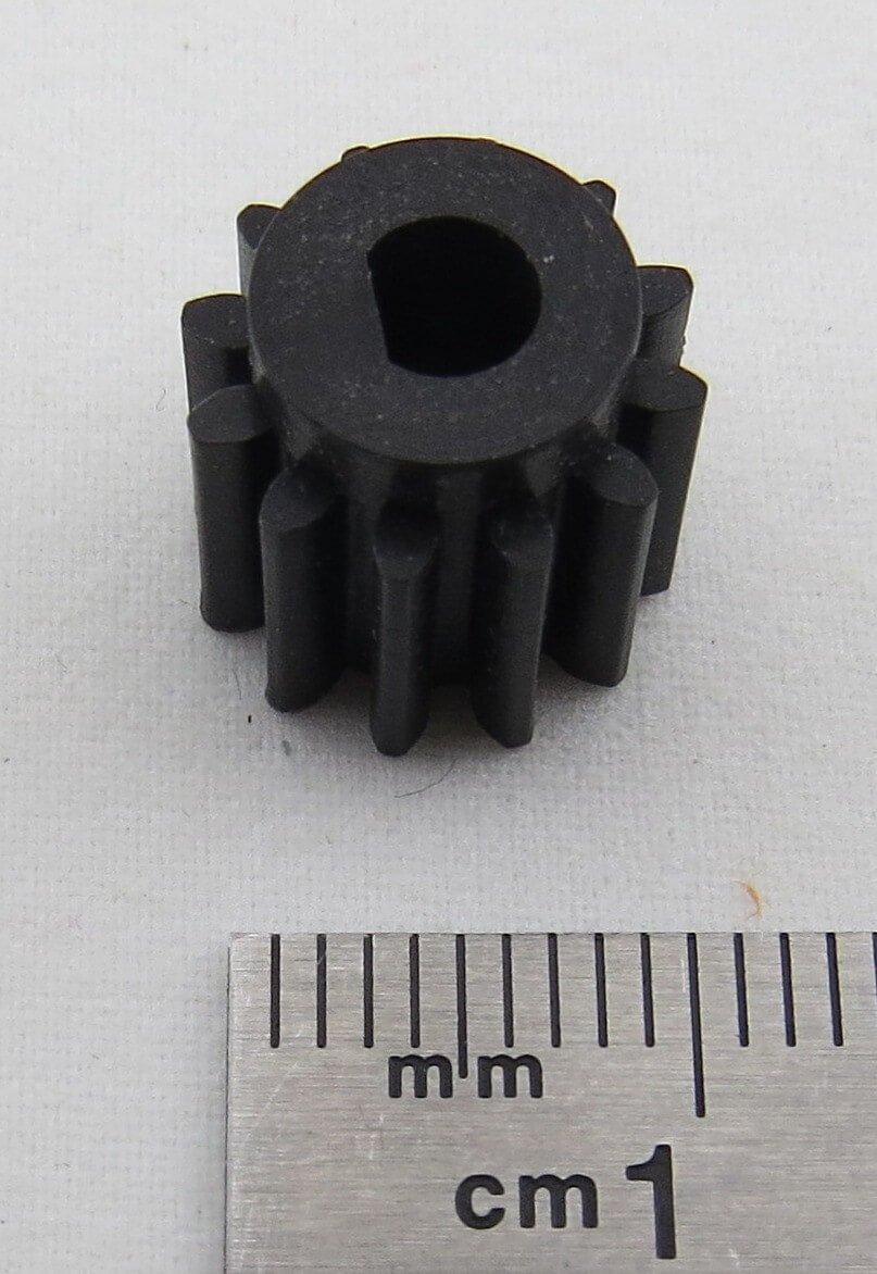 Engrenage / pignon moteur plastique 12 dents axe 2 mm Ø 8,4 mm h=5 mm M 0.6